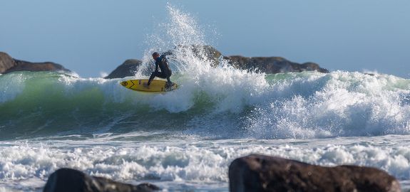 Surfing på Saltstein